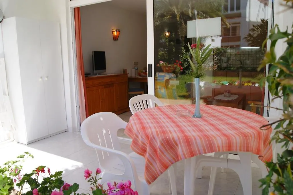 Apartamentos Ecuador Playa del Ingles  0*, Playa del Ingles (Gran Canaria)